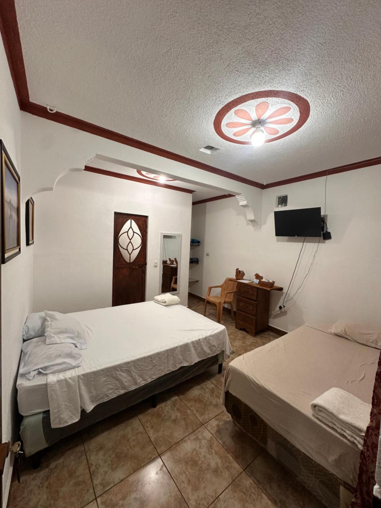 Casa Don Nico Hotel San Juan La Laguna Exterior photo